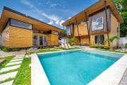 Chic Alpinias Condo w Pool Access, Near Beach