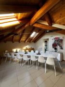 Casa Esclusiva con Terrazza Gruppo 24 Persone in 6 Appartamenti Monferrato Langhe Roero