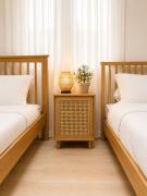 Staywoodnote