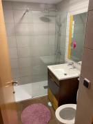 Renovated apartment 2 bedrooms Free parking