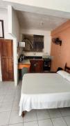 The Travellers Inn Suite D