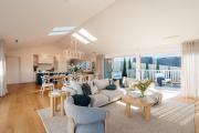 Top Newstead