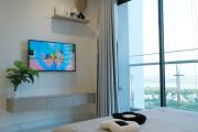 AM HOME - Studio The Opus One 16