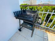 Wonderful Garden #2, 80 sqm with a large terrace, 3 bedrooms, comfortable, quiet, and upscale neighborhood, close to the subway, free parking, 15 minutes direct to Athens Airport