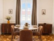 Sole Apartment-Central Luxury & Private Garage
