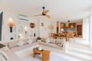 Amici - 3BR Pool Villa, Walk to Cafes - Pererenan