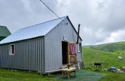 Giglas cottage on gomismta