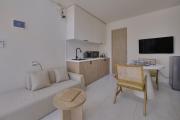 1BR Bluesky Villa 5-Minute Walk to Nunggalan Beach