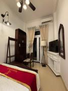Mademoiselle Homestay & Cafe