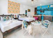 Quiet Mornings, 1BR 2BR Duplex, 2 Blue Flag Beaches 15 Min Walk, Free Entry, Sleeps 2-8, Full Induction Kitchen WiFi AC Free Bikes, Markets & Minibus 10 Min, 5th Ave & Cenotes 20 Min, ADO Bus 30 Min, Free Street Parking