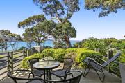Top Lorne