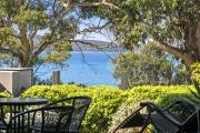 Top Lorne
