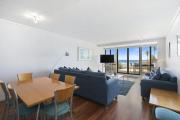 Top Lorne