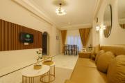 The Hidden Gem - Tourist Friendly Full Furnished 1BHK