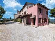 Apartment in a farmhouse with 2 swimming pools