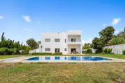 Villa avec piscine 10 min de la plage à Harhoura