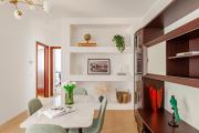 Apartment with balcony between Rome and the sea
