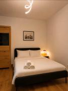 Skyline Studio with Free Swimming Pool, Sauna, Gym