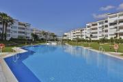 Pr20 - Good Located Flat Puerto Banus