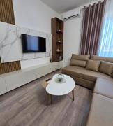 DenAr Apartment Free Parking Near Tirana