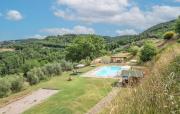 2 Bedroom Cozy Apartment In Castelmuzio