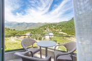 Top Himare