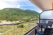 Sea Breeze Suite 32 Llaman - Free Parking
