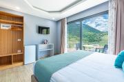 Top Himare