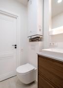 Artilerijas 1-bedroom apartment with Courtyard View