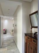 Modern Apartment in Great Location