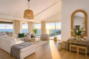 Mountain Oasis - Views, Pool, Hot Tub & Inverter