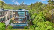 Top Laie