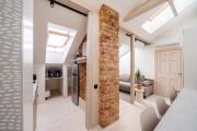 Scandi Spacious Attic Loft Suites with Skyline View