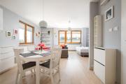 Park Praski Charming Apartment by BookingHost