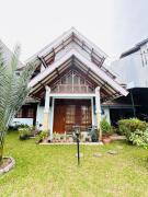 Green Cozy House In Dago