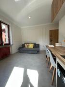 Rooms4Less Apartments