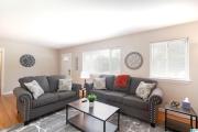 Suburban Bliss Getaway Wi-Fi Parking Long Stay