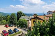 Top Brunate