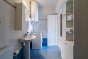 By Deniz, Room by the Sea