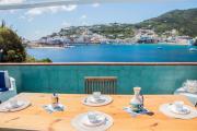 Top Ponza