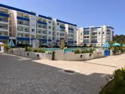 Luxury apartment with a pool, 1 min from the beach