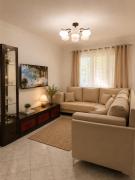 Modern 2BR Garden City Near Bus Terminal