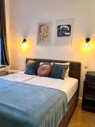 Szimpla Comfort 3BDR, 2BTHR, 2WC, 4AC Apartment