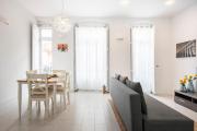 Ruzafa apartment with a hot tub