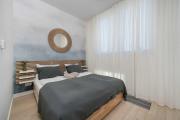 Przestronny Apartament z Tarasem i Parkingiem by Renters Restige