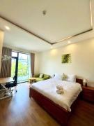 Cozy apartment with green view