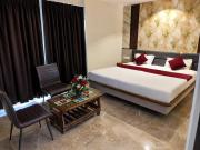 Top Ellora
