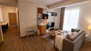 Jafar 6 - 2BR Apartment with Balcony & Workspace