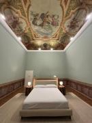 Top Naples