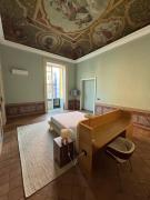 Top Naples